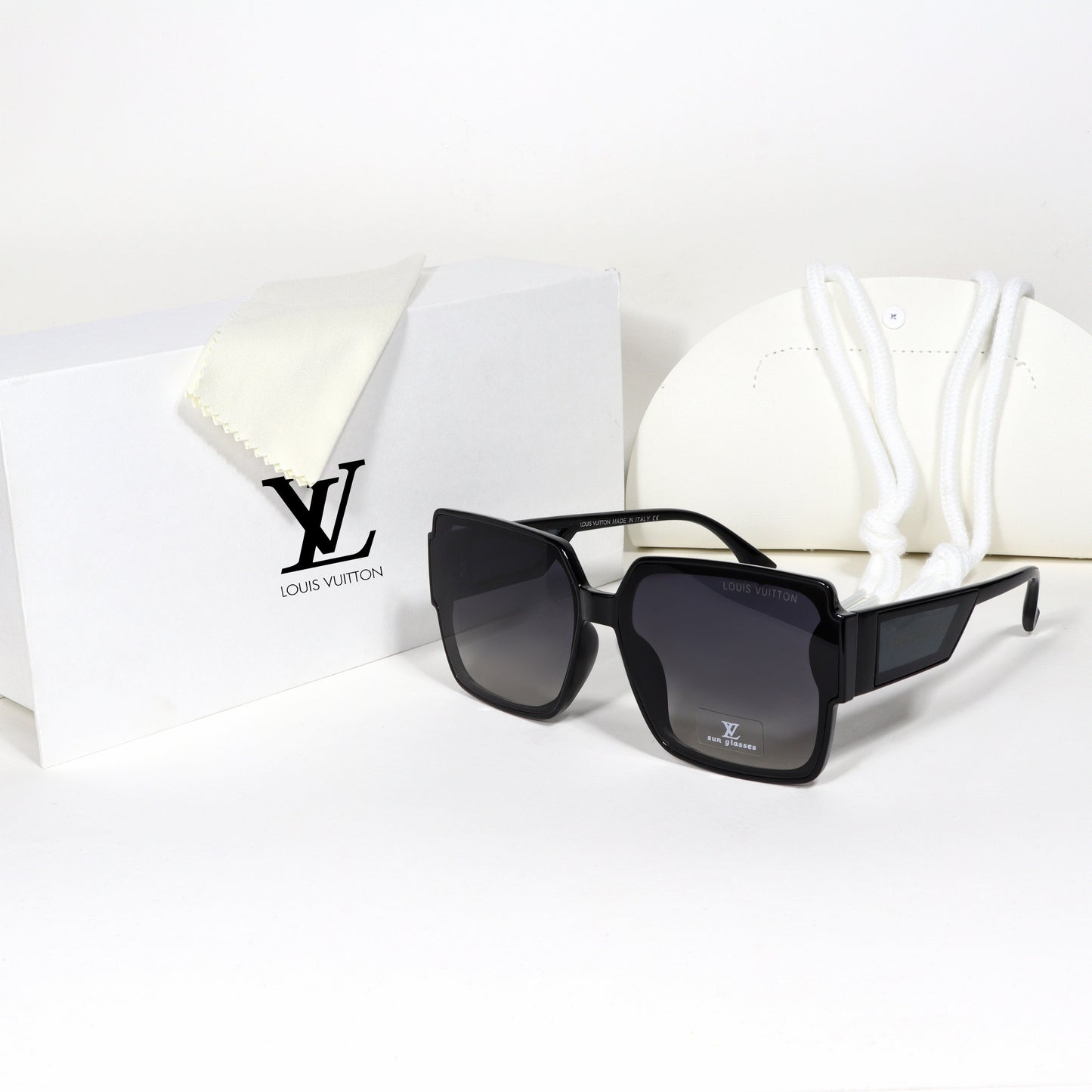 Louis Vuitton - LV14